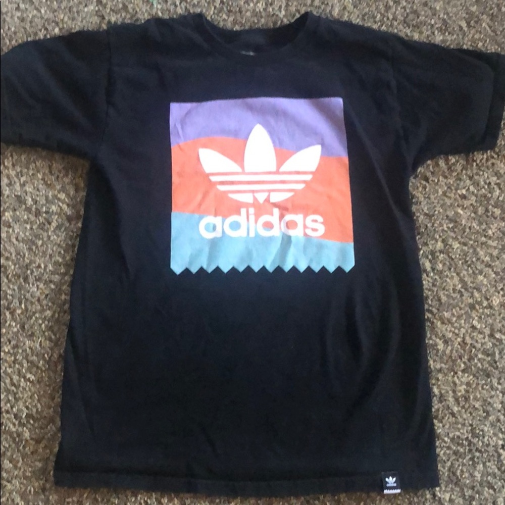 Adidas T-shirt